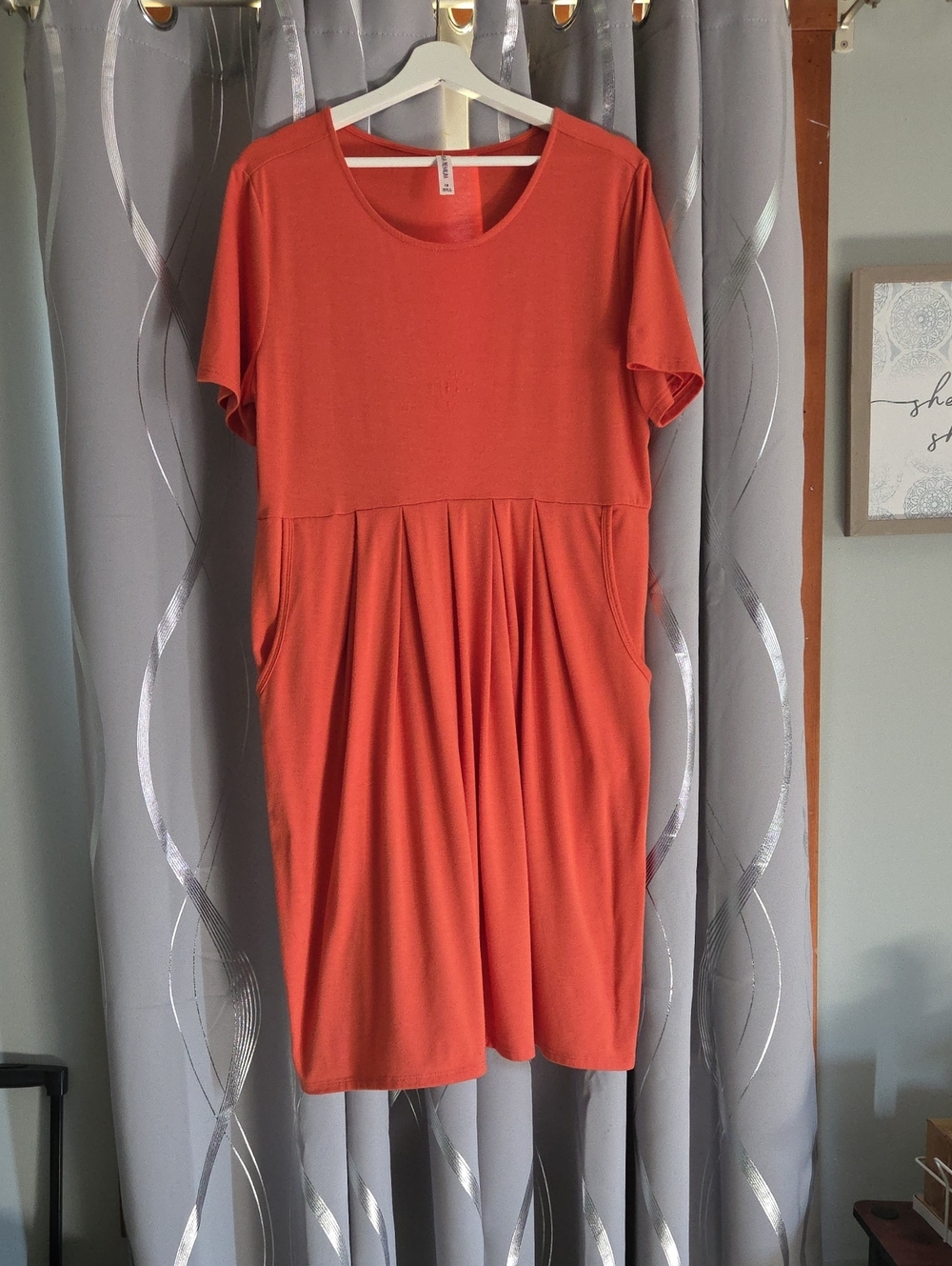 Zenana Outfitters Short-Sleeve Midi Dress in Rust Orange